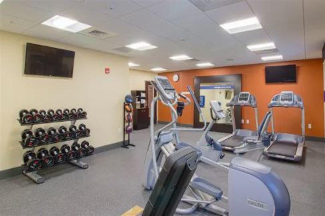 Hampton Inn Кантон Экстерьер фото