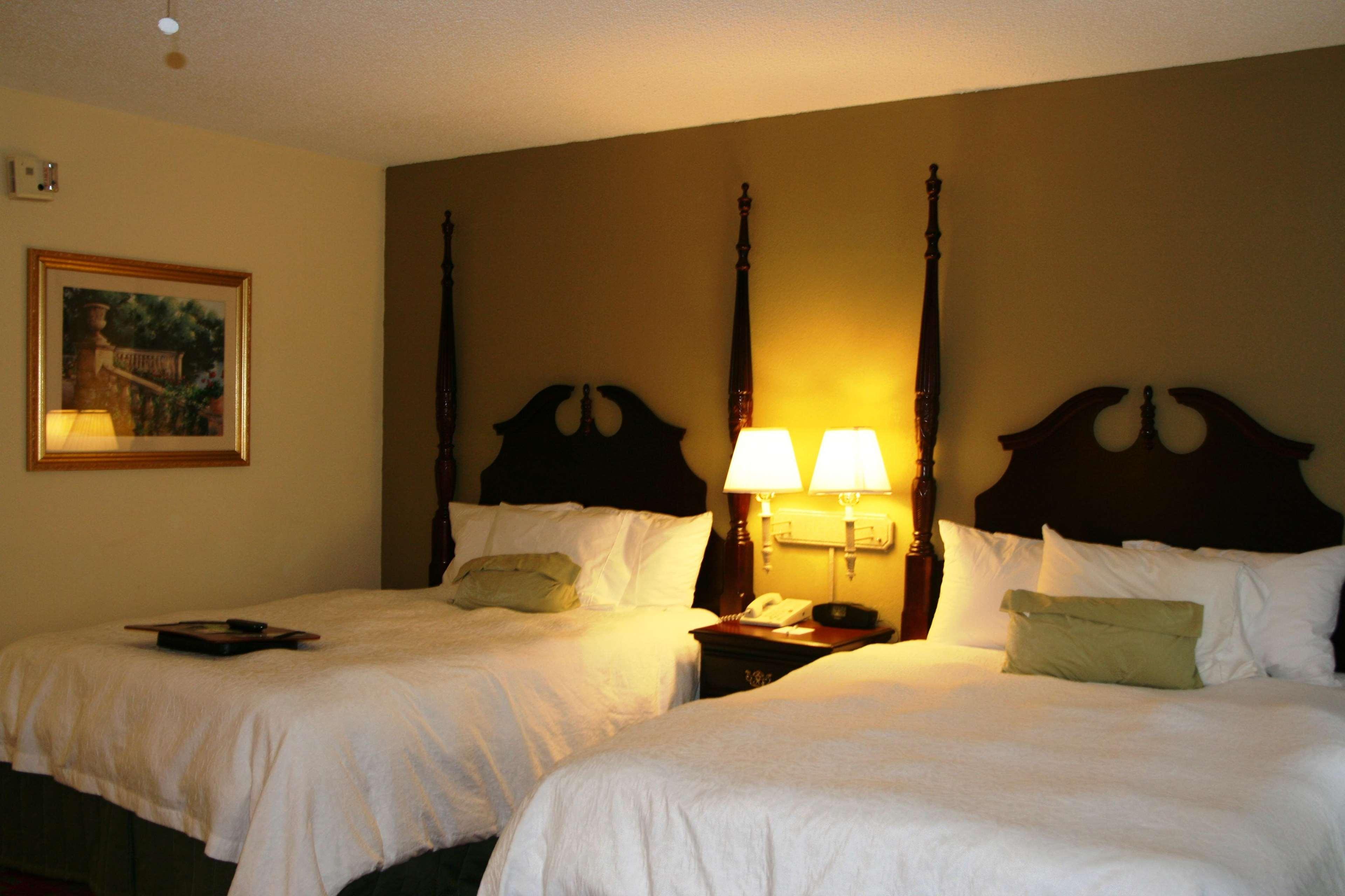 Hampton Inn Кантон Номер фото