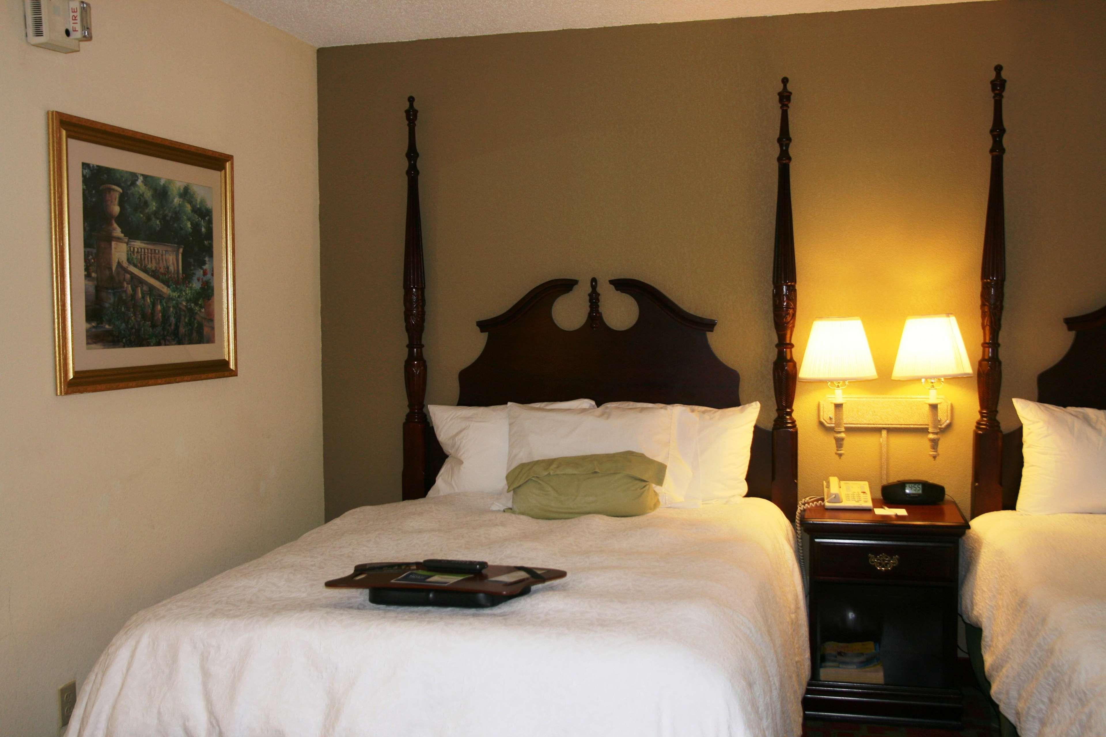 Hampton Inn Кантон Номер фото