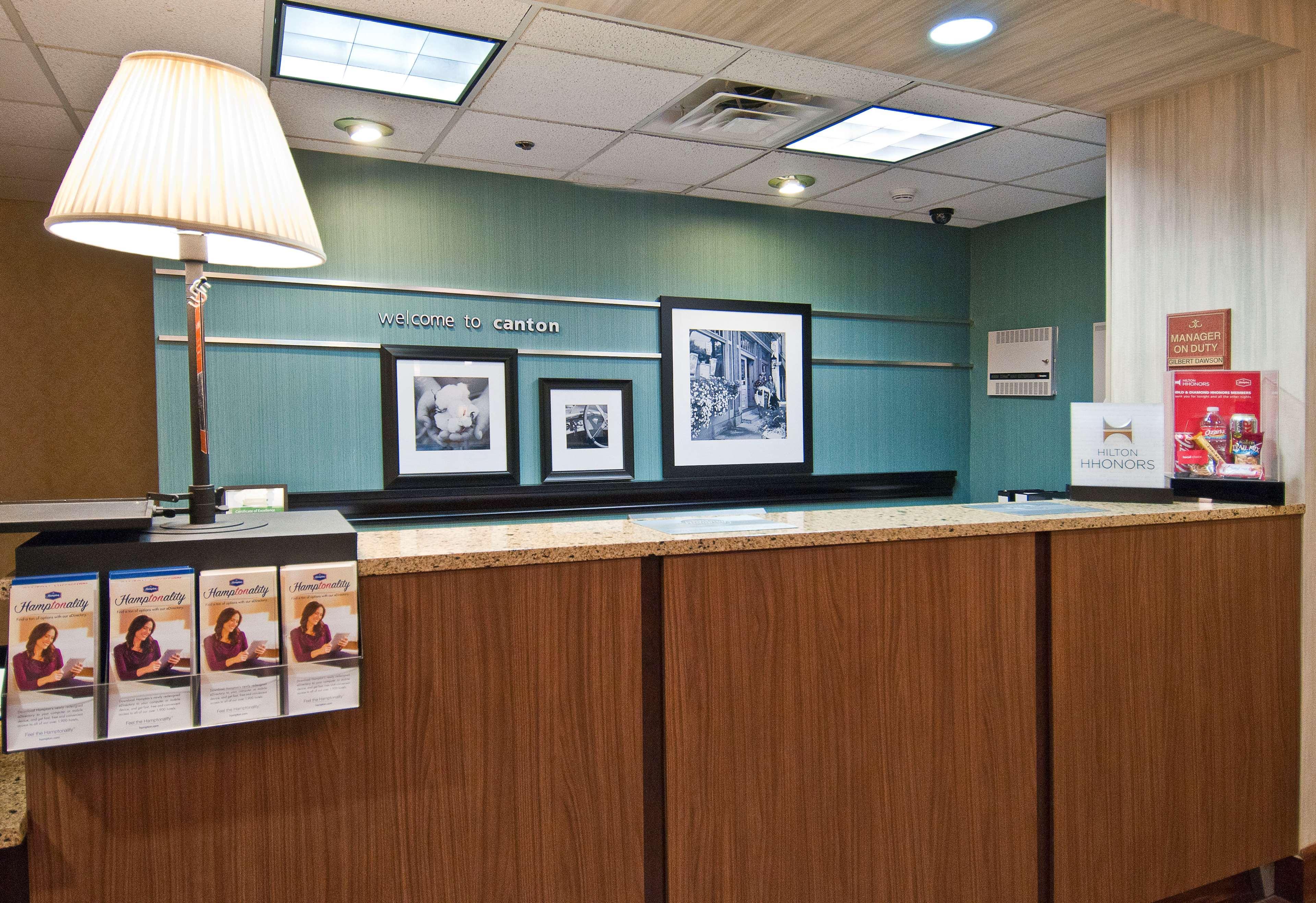 Hampton Inn Кантон Экстерьер фото