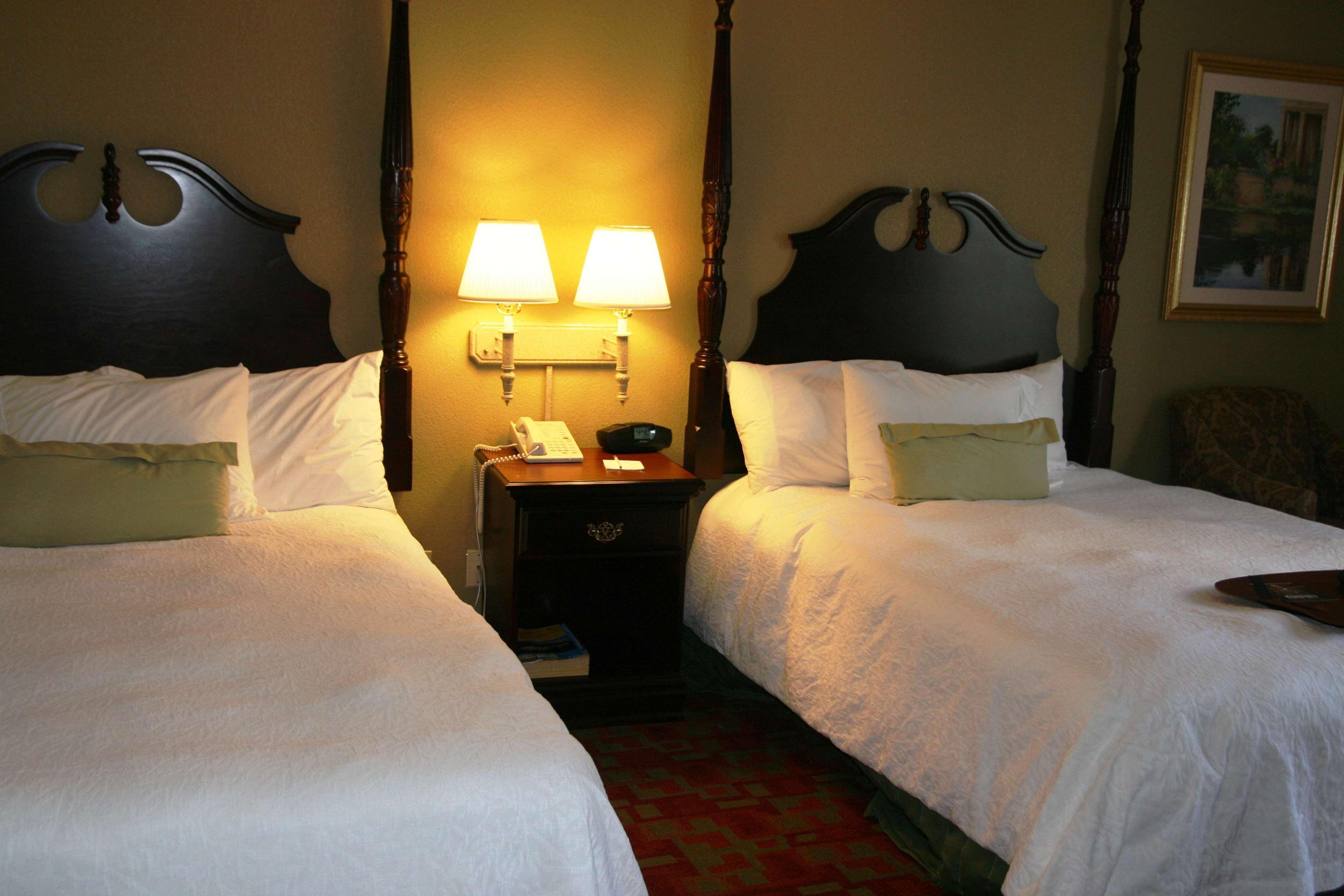 Hampton Inn Кантон Номер фото