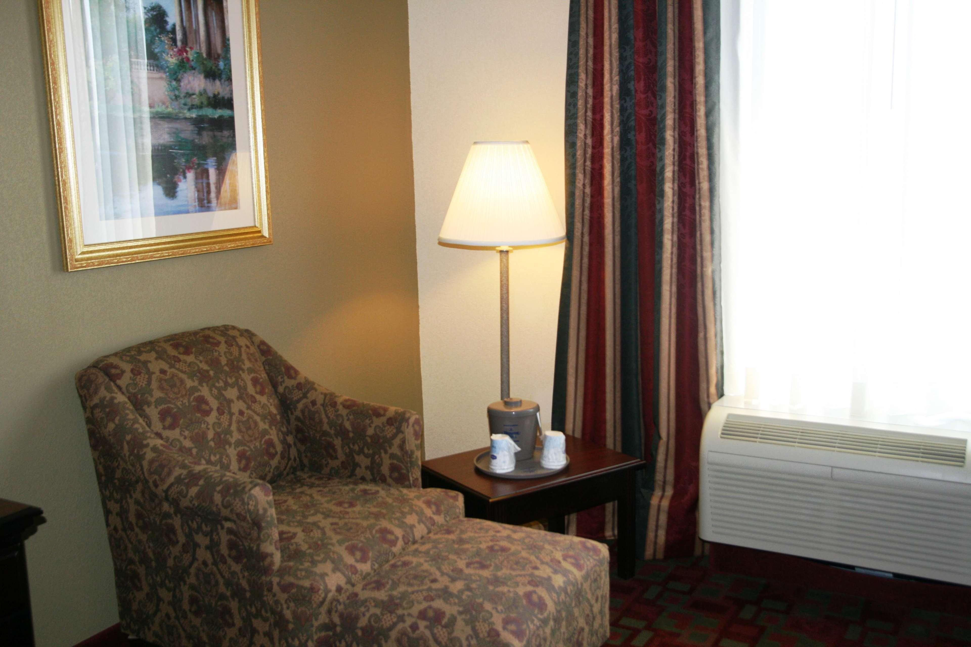 Hampton Inn Кантон Номер фото