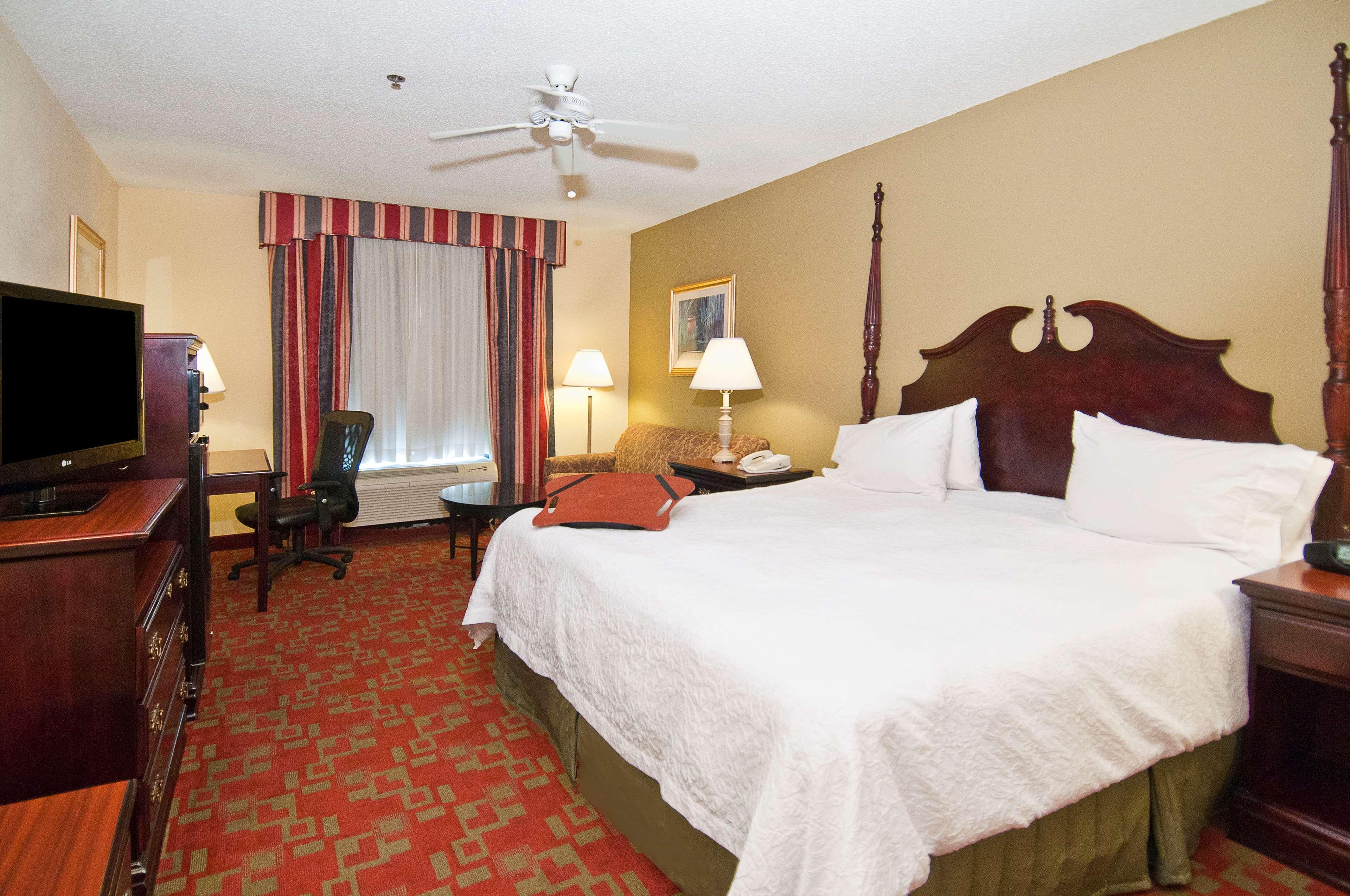 Hampton Inn Кантон Экстерьер фото