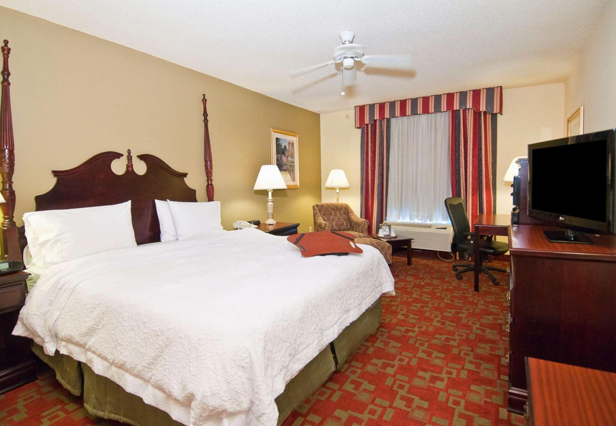 Hampton Inn Кантон Экстерьер фото